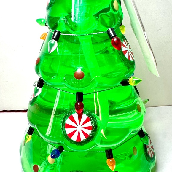 Green Christmas Tree Liquid Soap Holiday Lights Peppermint Candy - Picture 4 of 9